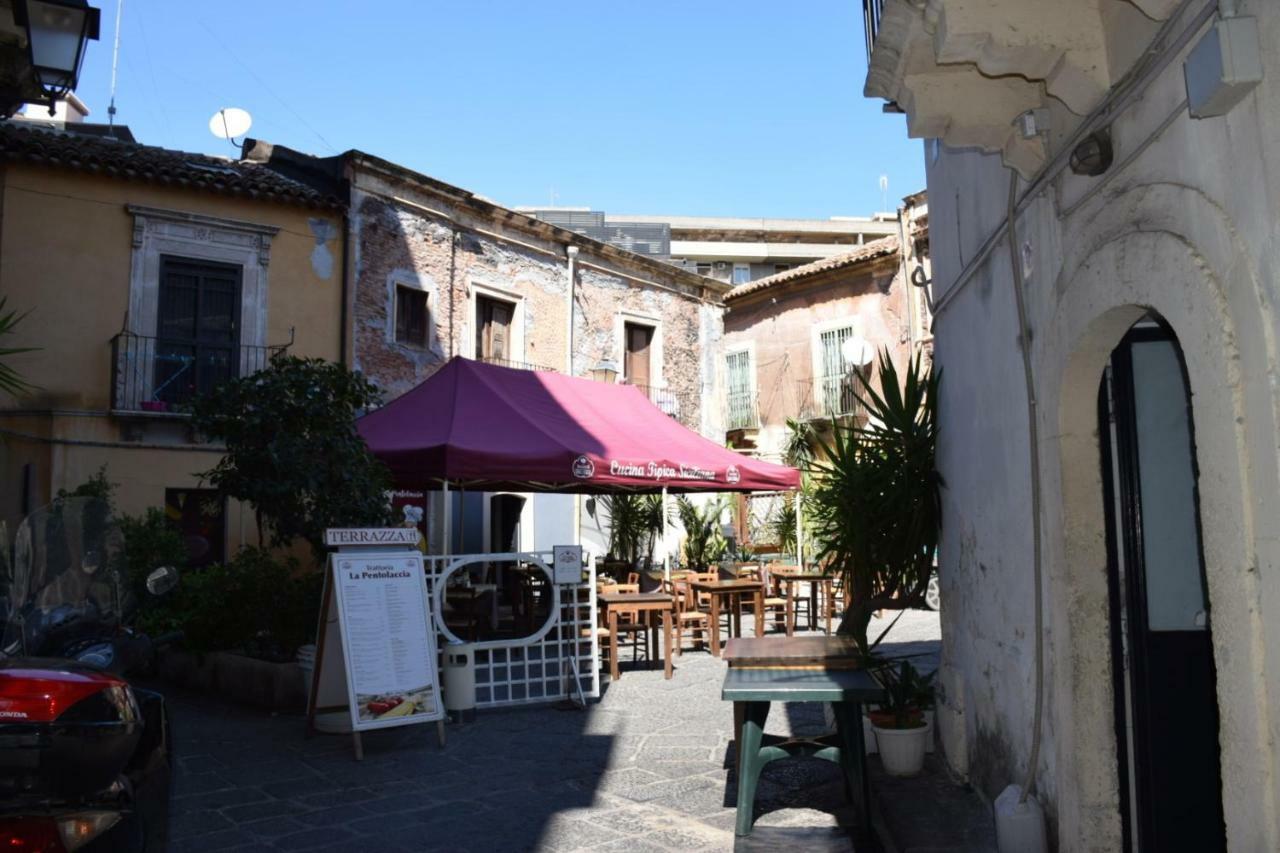 Casa Famoso Villa Catania Luaran gambar