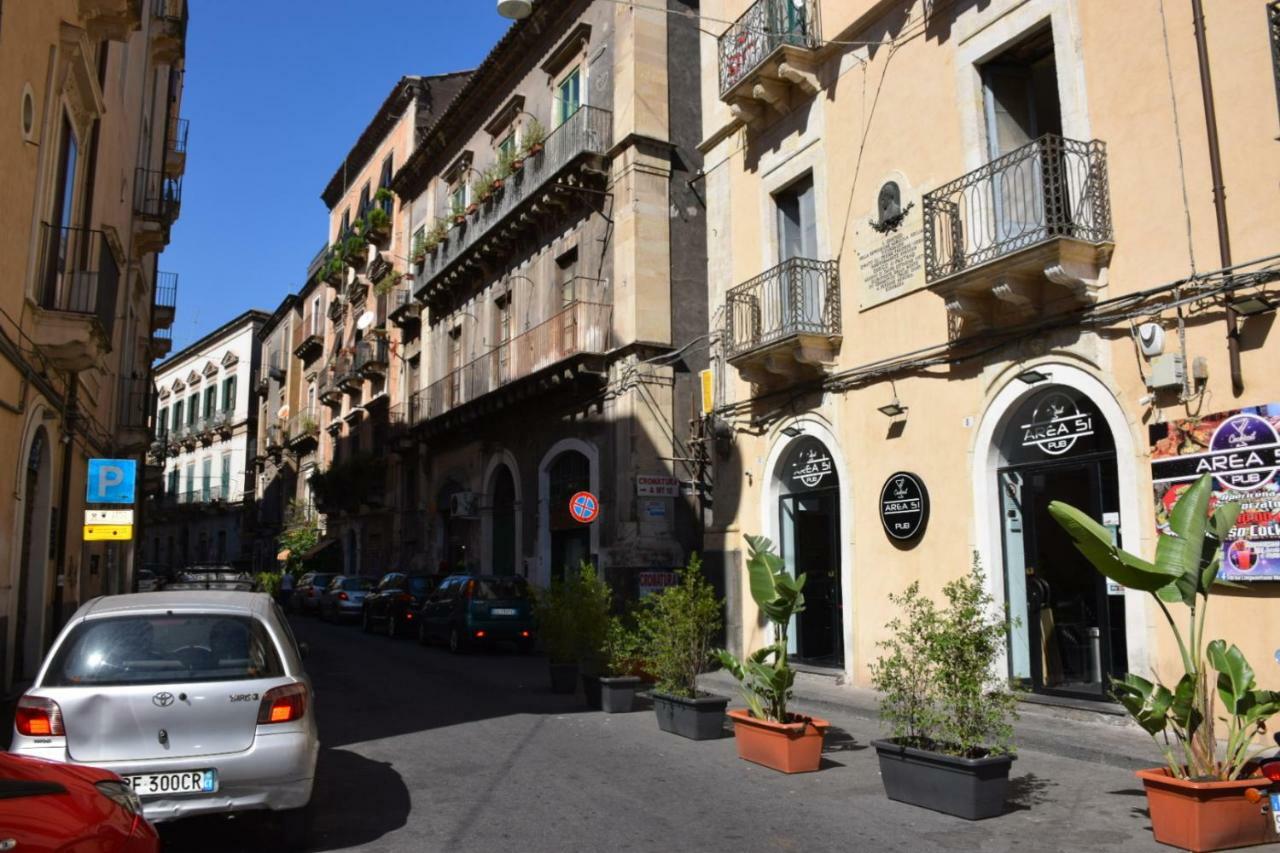 Casa Famoso Villa Catania Luaran gambar
