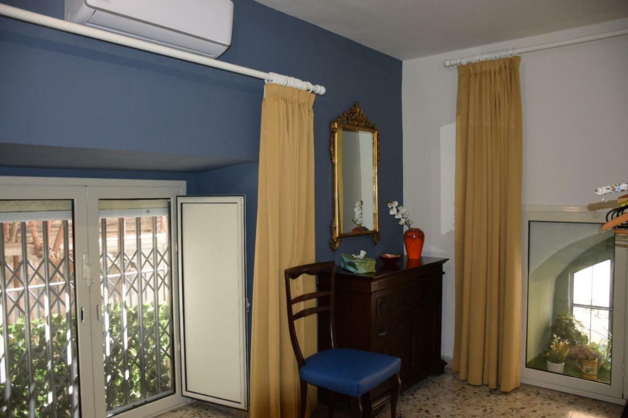 Casa Famoso Villa Catania Luaran gambar